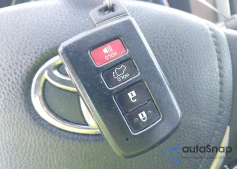 2015 Toyota Rav4 Limited z USA, uszkodzony, nr VIN 2T3YFREV3FW172621